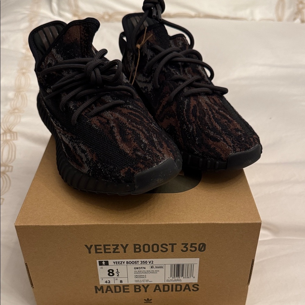 BNIB Adidas Yeezy Boost 350 V2 Mixed Rock